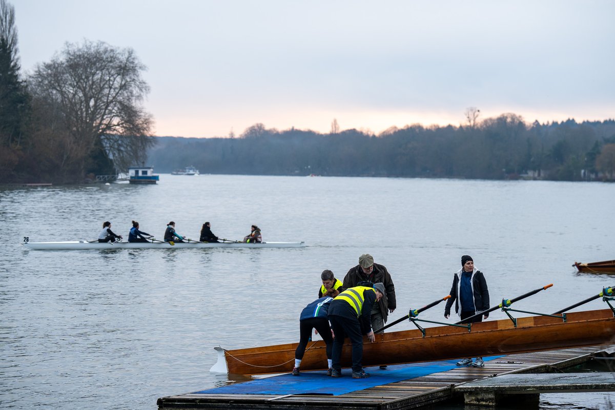 CDEssonne's tweet image. ❄️🚣‍♂️ Quand l’hiver rencontre la passion de l’aviron…
Les « Culs gelés Grand Paris Sud », c’est 25 km d’effort et de dépassement sur la Seine.

Bravo à tous les rameurs et aux organisateurs pour cette superbe 29ème édition 👏🔥