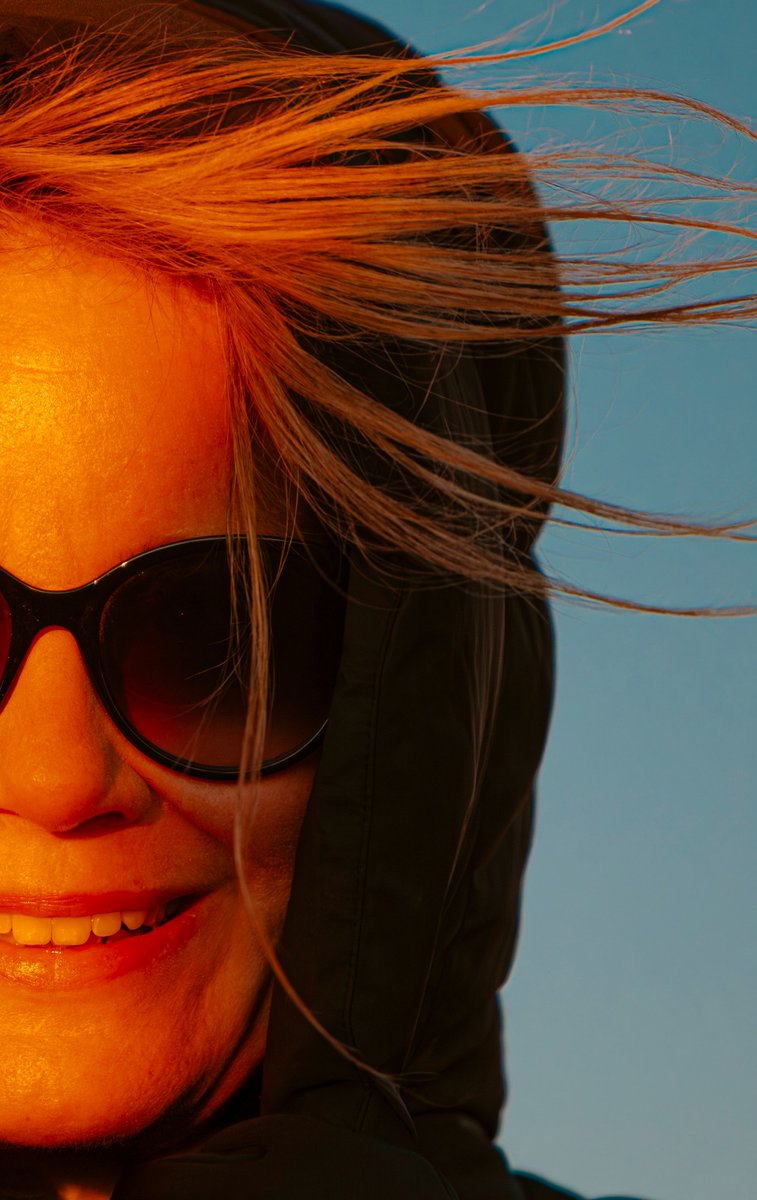 De Koningin viert vandaag haar 53e verjaardag 👑✨. Tijd voor een koninklijk drieluik!
👉 Deze foto’s werden genomen tijdens het staatsbezoek aan Chili in 2025.

📸 Vlad VDK