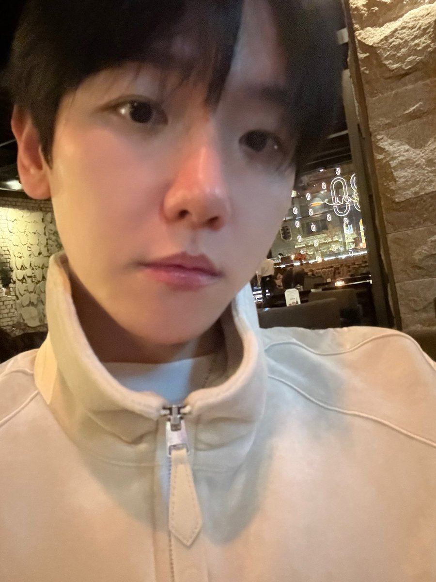 boo_bhluv's tweet photo. 똥개 https://t.co/RHb18vxa5y
