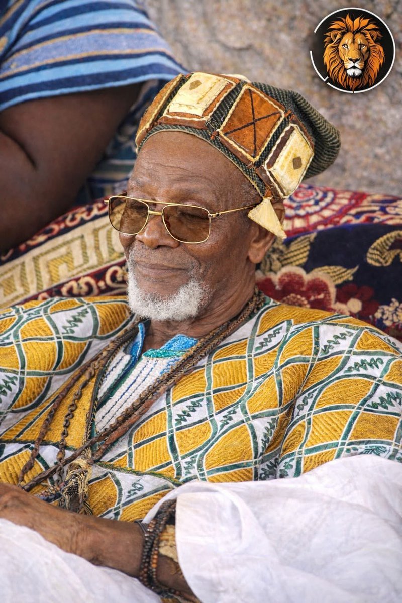 His Royal Majesty, The King 🦁