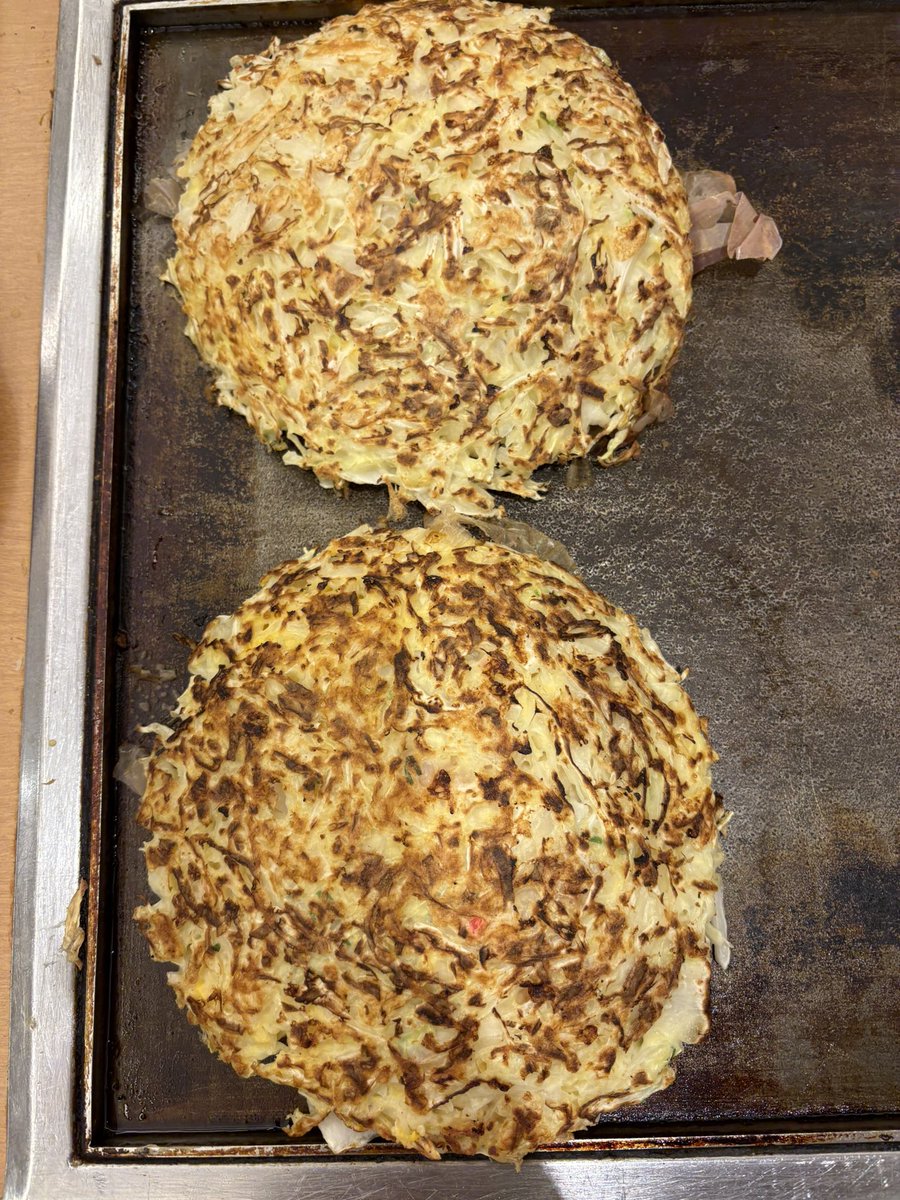 今天又是出門玩的一天啦！
晚餐大阪燒好好吃🤤

#白翎出門玩