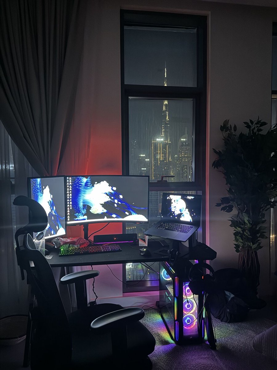 There was a time when I thought life would follow a straight line.

You pick a direction, commit to it, and if you’re disciplined enough, it works out.

That hasn’t been my experience at all.

What actually shaped my path were moments where curiosity got louder than the plan.