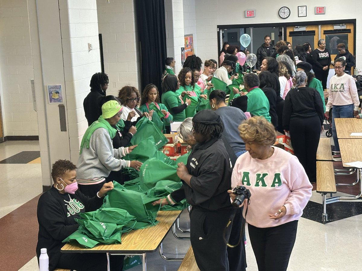 Lisa Shorts tweet media