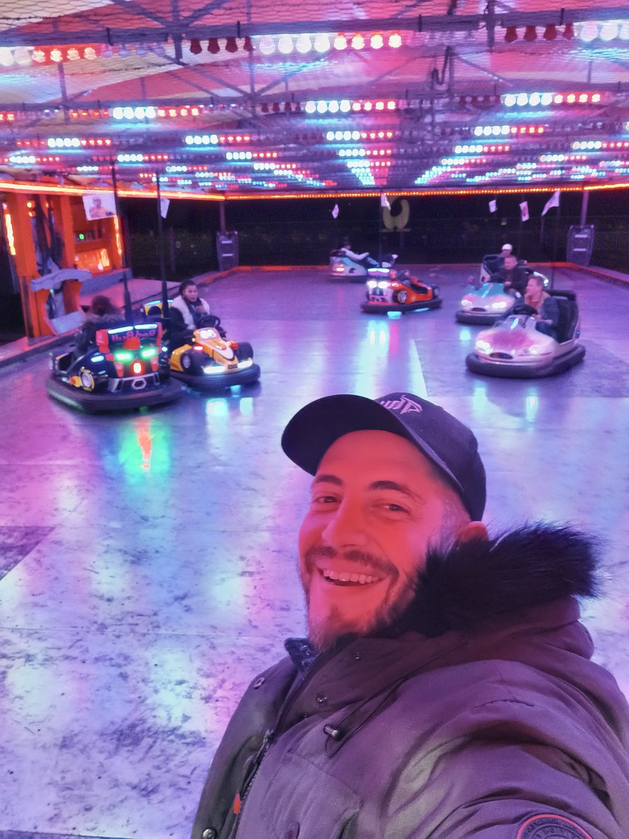 TchikiBalianos's tweet photo. Au @CXR2026 on a vu tous les copains et copines du #Web3 c'était trop cool !

Gros bigup a la famille @Thugz_NFT qu'on a pu voir !

Par contre j'ai pas assez pris de photos, trop dans l'ambiance...! https://t.co/AP9U1fYZlK