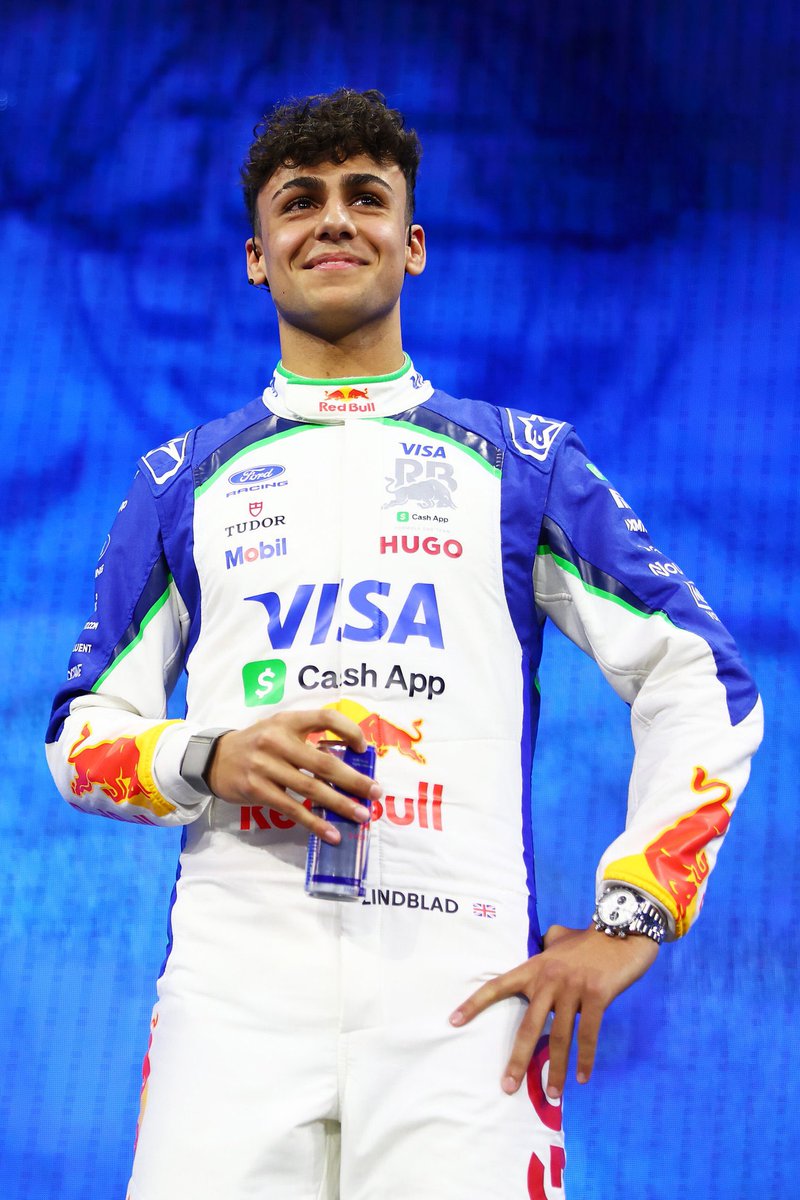 wdcarvid's tweet image. 2016                          vs                            2026