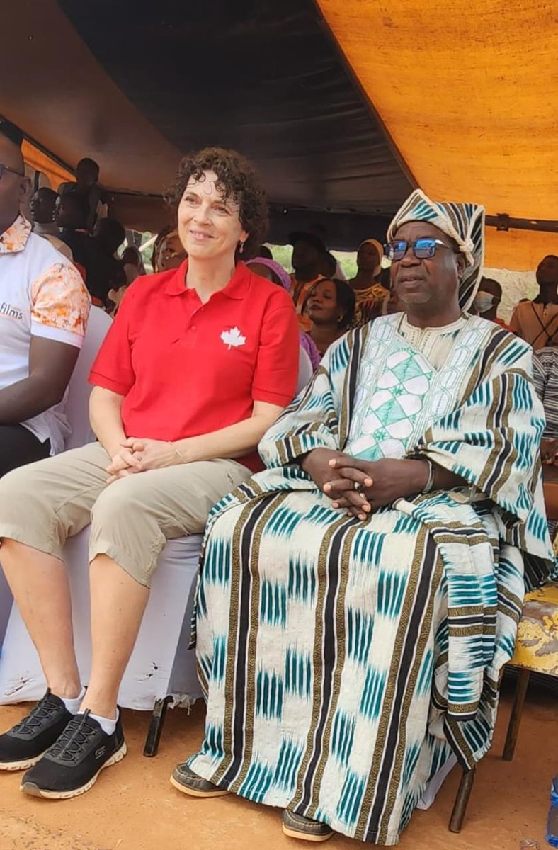 CanEmbBFA's tweet image. #CanadaAmbassadorInSya
This week, relive the highlights of the Ambassador’s visit to Bobo (Jan 16–19).
Sincere thanks to the Governor of the #GuirikoRegion, the President of the #CommunedeBobo Special Delegation, and esteemed traditional leaders for their warm welcome. 
🇨🇦🤝🇧🇫