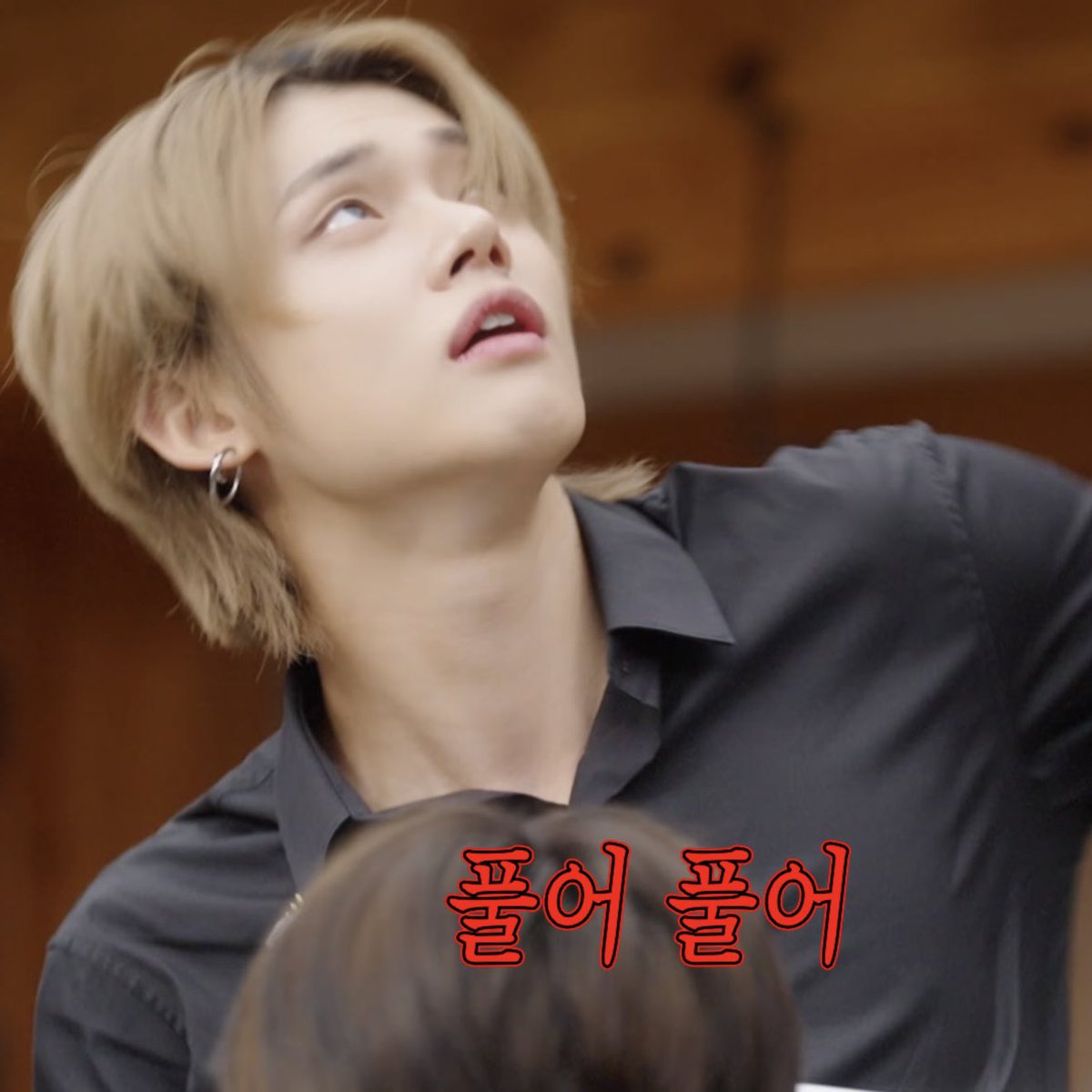 nyangjjuniez's tweet image. while everyone else was looking at your unzipped pants i was looking at your Beautiful Face unnie