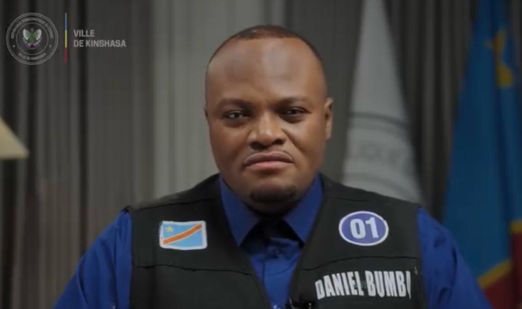 PascalL5990's tweet image. #RDC: Trois mille (3000) agents de l'ordre seront déployés le 26 janvier 2026 pour faire respecter le code de la route à Kinshasa, en République démocratique du Congo, a annoncé l'autorité urbaine dans une vidéo enregistrée par l'hôtel de ville