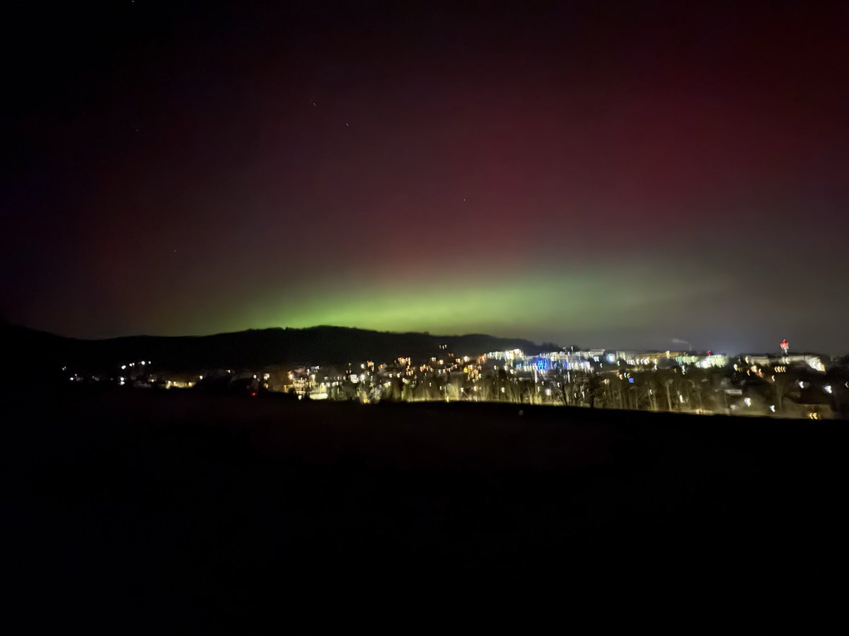 Atu36692602's tweet photo. #polarlichter #auroraboreale #jena #Deutschland https://t.co/duAYLHTfBl