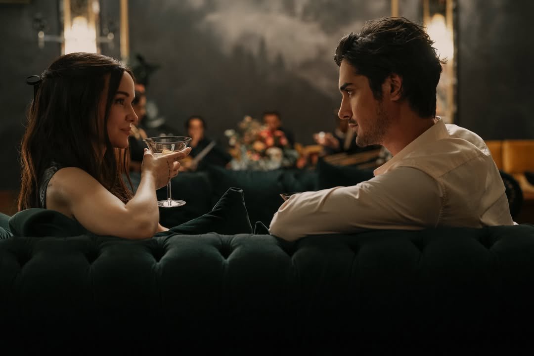 De nouvelles images exclusives du film 56 Days dans lequel Serena joue.