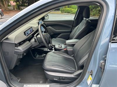 swapalease's tweet image. 2023 Ford Mustang Mach-E Premium Single Motor EV SUV
Lease Swap located in South Miami, FL; INCENTIVE ADDED!
Details Here:  bit.ly/49EVkIM | Contact the Seller Today!
#swapalease #ford #fordmustang #leasedeals #leasespecials #leaseacar #leasecar