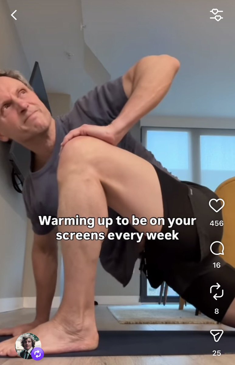 chronocanary's tweet image. i’m fucking crying 😭 his old ass