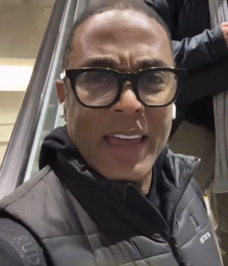 RealHickory's tweet image. These 2 domestic terrorists should have been arrested already. Justice delayed is justice denied.