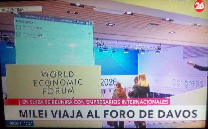 ELCACTUSGMAILC1's tweet photo. La estupidez llegara a Davos de la mano de Milei. Mejor que  repita sus lecciones de manual libertario y no se meta en el conflicto Trump. Porque se va a comer la bazuka que la UE activara contra Trump por bravuconear amenazas. https://t.co/XFk217ZXNV