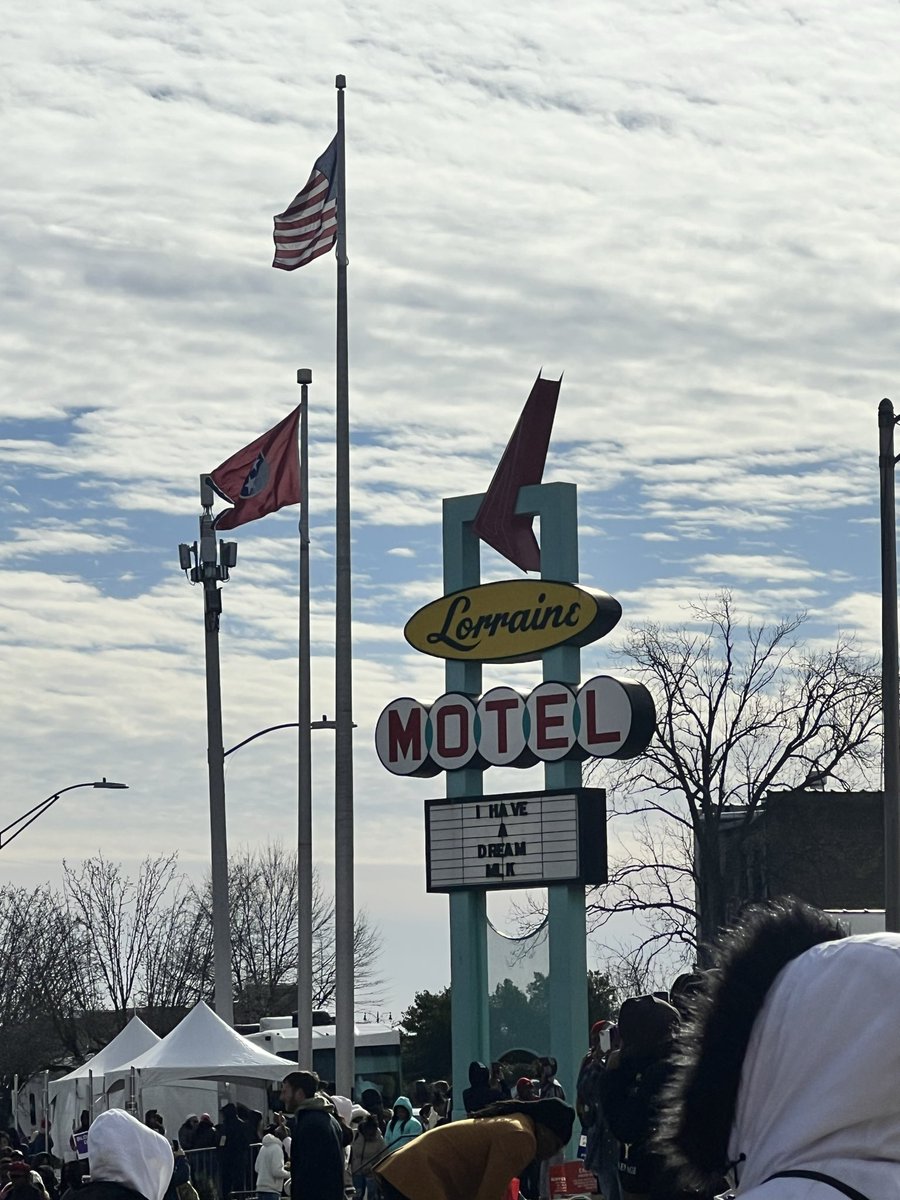 Sister_Maya's tweet photo. “I may not get there with you. But I want you to know tonight, that we, as a people, will get to the Promised Land.” - Dr. King
#MLKDay https://t.co/pqEWCz9exY