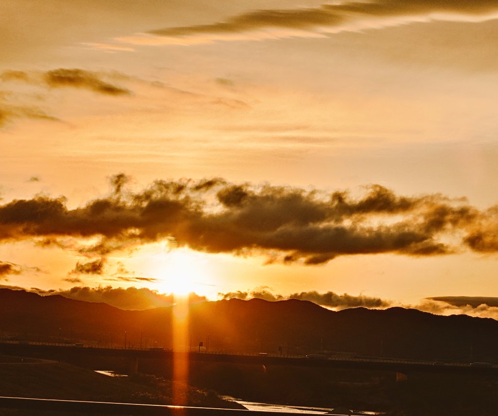 713Hdc's tweet photo. おはようございます☀
寒波がやってくるみたい…
暖かく過ごしましょう☺ https://t.co/6hB2yIAFQV