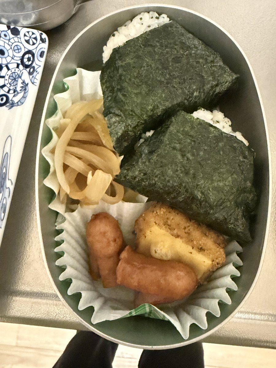 simo2meal's tweet photo. きょうのお弁当
あしたもーって言われたので今日も作ったチーズカツ弁当
メインのおかず、デパートリー増やしたいな https://t.co/9SnCk76Rly
