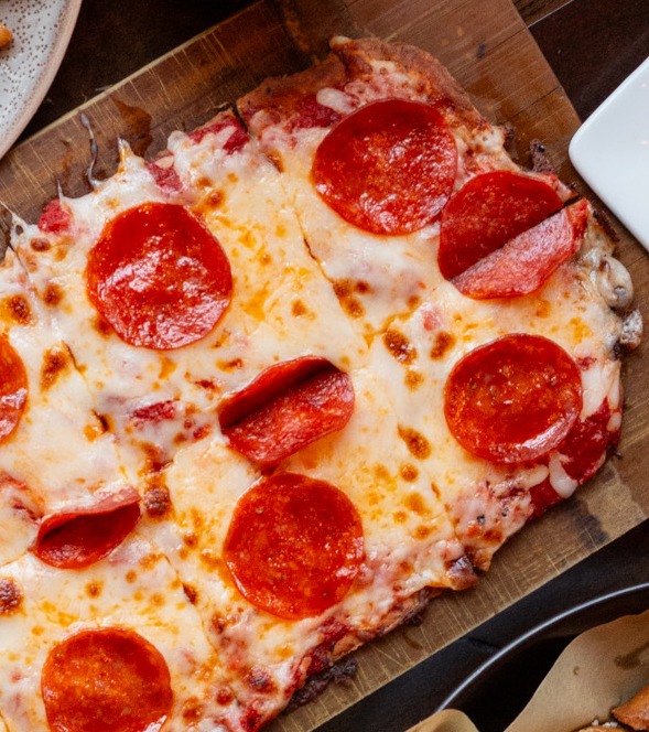 Kids eat FREE tomorrow! 

We know it's hard to keep the kids entertained when school is cancelled, so bring 'em to Rail Craft Kitchen Jan 20 and get a free kids meal with each adult entree purchased!

Valid for dine-in and for carryout - mention it to your server when ordering!