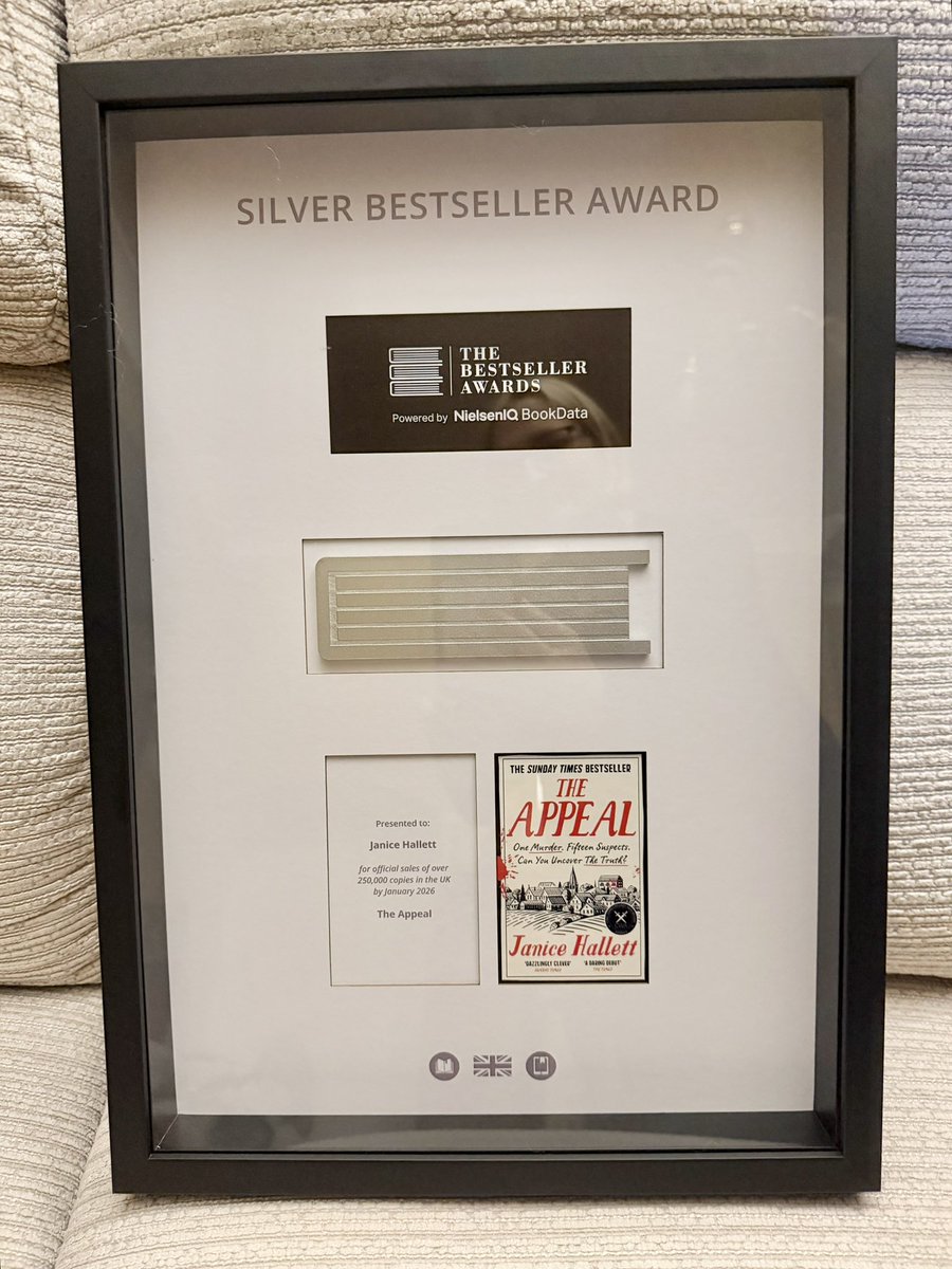 Janice Hallett tweet media