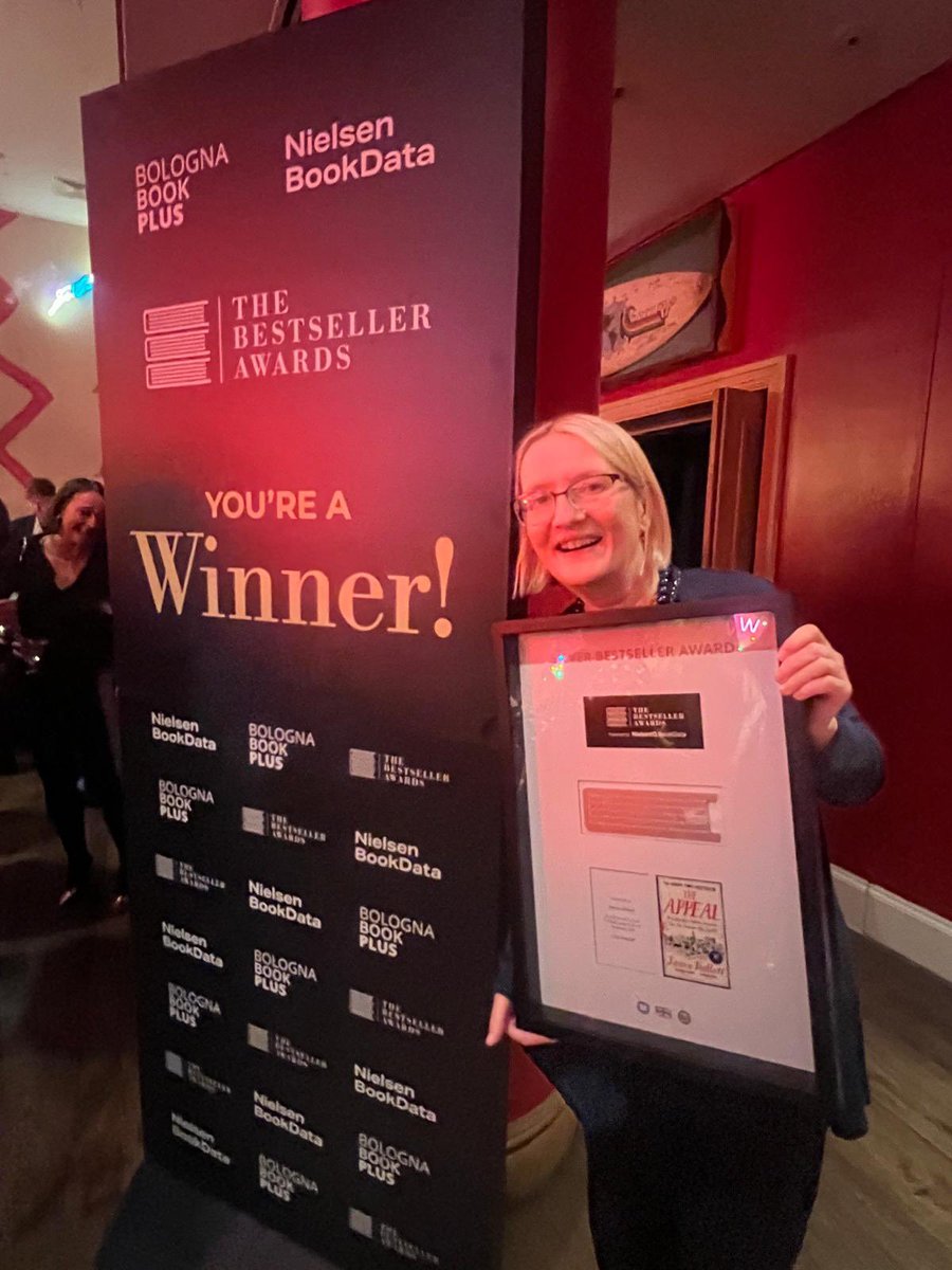 Janice Hallett tweet media