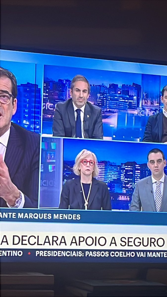 notsocareless's tweet photo. O que mas a @SICNoticias chamou a maluca ex-CDS, actualmente do Ch*ga… Margarida bentes penedo. A chalupa que nao entende o que é a ideologia de género e faz troça disso: https://t.co/kpNVSgB7su https://t.co/r0IwO4UQOE