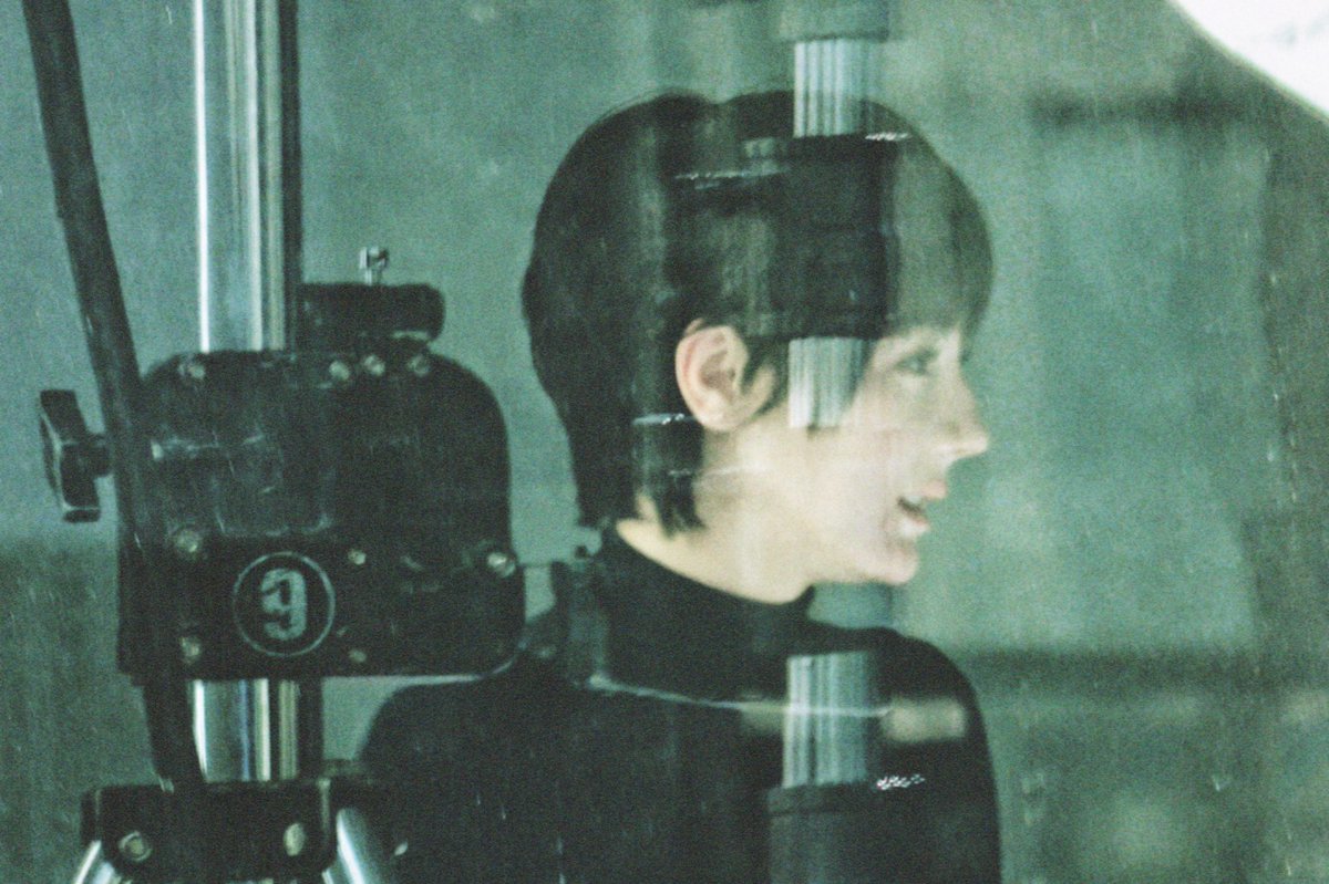 #Dilraba was recently captured by paparazzi，It has nothing to do with the new TV drama. It's a magazine shoot