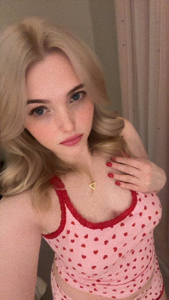 Caroline Grace tweet media