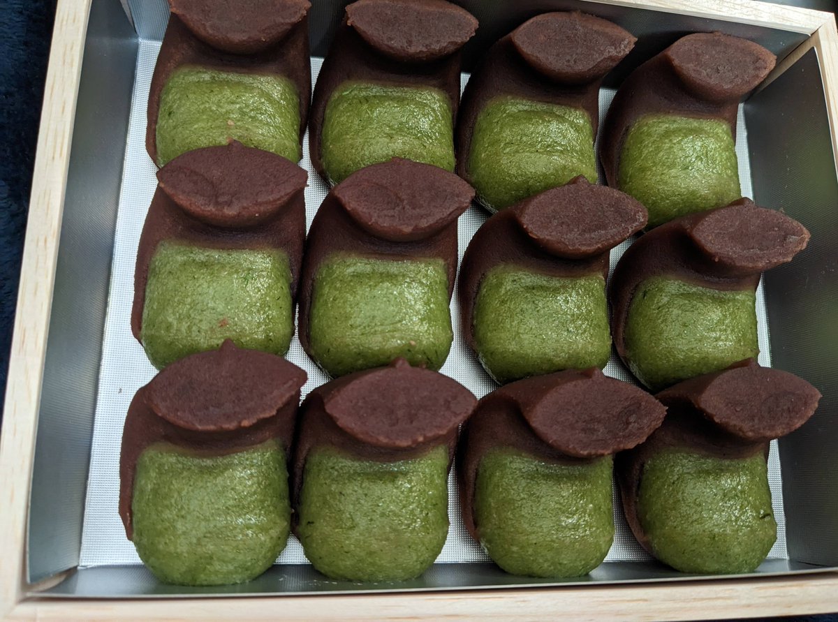 おハイブリッド(∩´∀｀)∩

県民が選ぶご当地お菓子のテレビ📺
静岡県は①うなぎパイ②こっこ③安倍川もちでした👑
間違いない🙆‍♀️
三島市内で買えるあんこinみたらし二度美味しい雅心だんご、リーゼントみたいな福太郎もオススメ🤤👍🤍

1/20大寒の日お願いします❄

担当：🐰

#企業公式相互フォロー