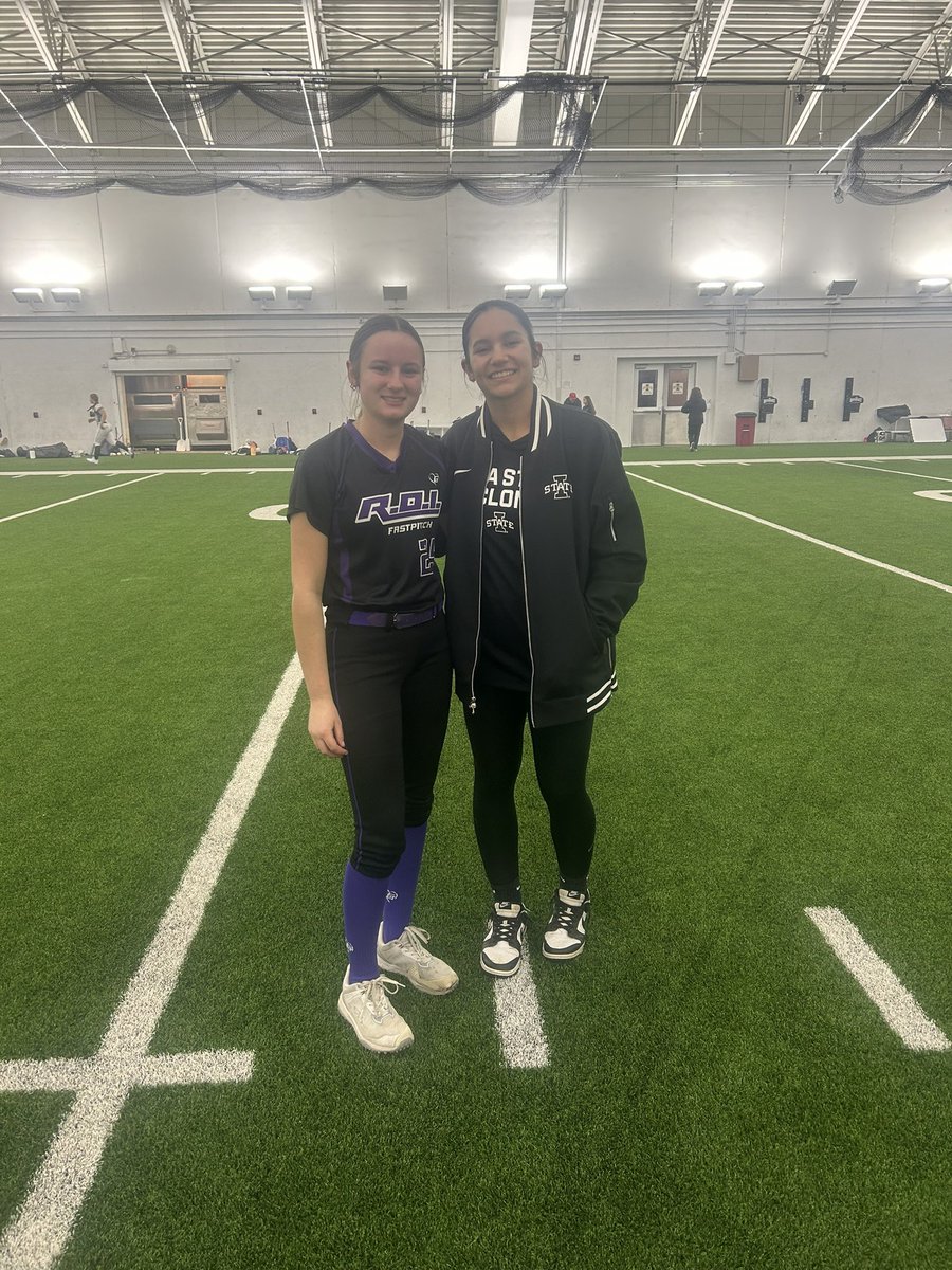 emmaa_mcmullan's tweet image. I had a great time yesterday at the @CycloneSB camp and learned a lot. Thank you @CoachPinkerton Coach Sinnott, and the players for the experience
@Roi16uPremier @ROIFASTPITCH @ExtraInningSB