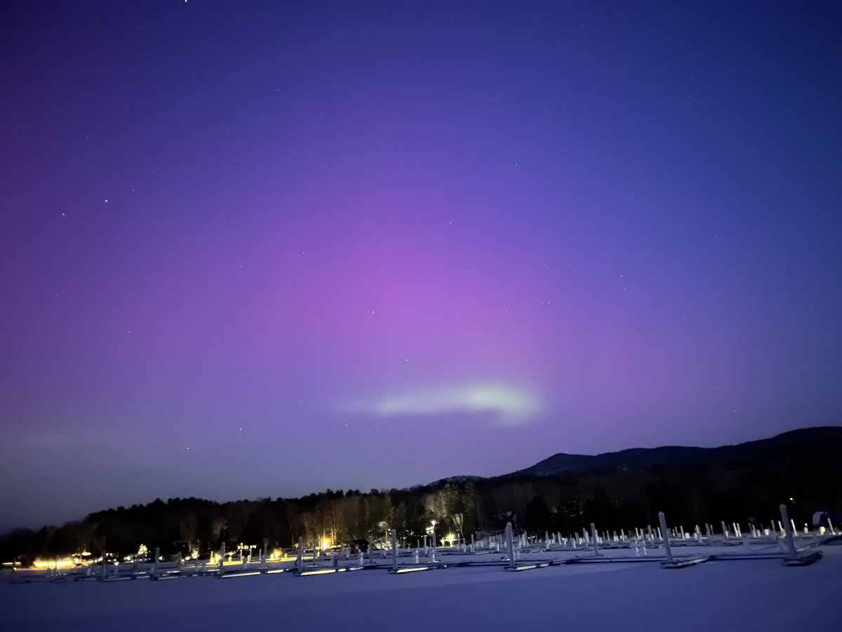 J_master_caster's tweet image. PROTON AURORA NAKED EYE

LAKE GEORGE, NY