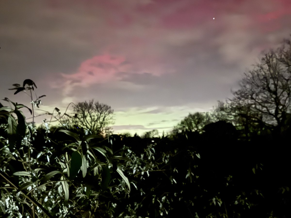 Dites vous qu’il fait nuit !! 😍 #auroraboreale #bretagne #dinard