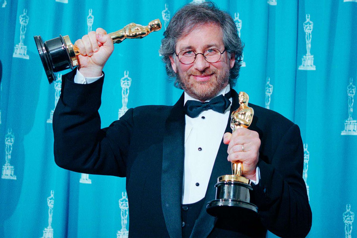 The most thanked people in Oscar’s history…

1️⃣Steven Spielberg (42 times)
2️⃣Harvey Weinstein (34 times)
3️⃣James Cameron (28 times)
4️⃣George Lucas (23 times)
5️⃣Peter Jackson (22 times)
6️⃣God (19 Times)