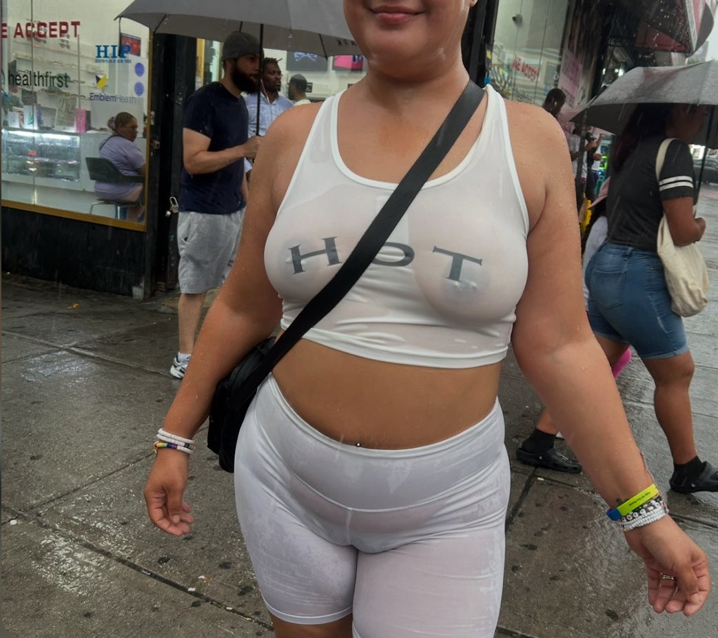 VoyeurNYCouple's tweet photo. One of them rainy days … #seethrough #braless #leggings #rainyday #wetlook https://t.co/PYOnuA4V5l