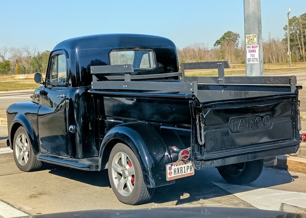 PaintersSpring's tweet photo. Being a professional painting contractor means being on the road a lot.
The upside?
Great weather, great neighborhoods, and occasionally spotting rare rides like this.
🔥 Let’s see who knows their classics:
What kind of truck is this? #ProfessionalPainters #TexasClassic #RareFind https://t.co/X6cYSAntbs