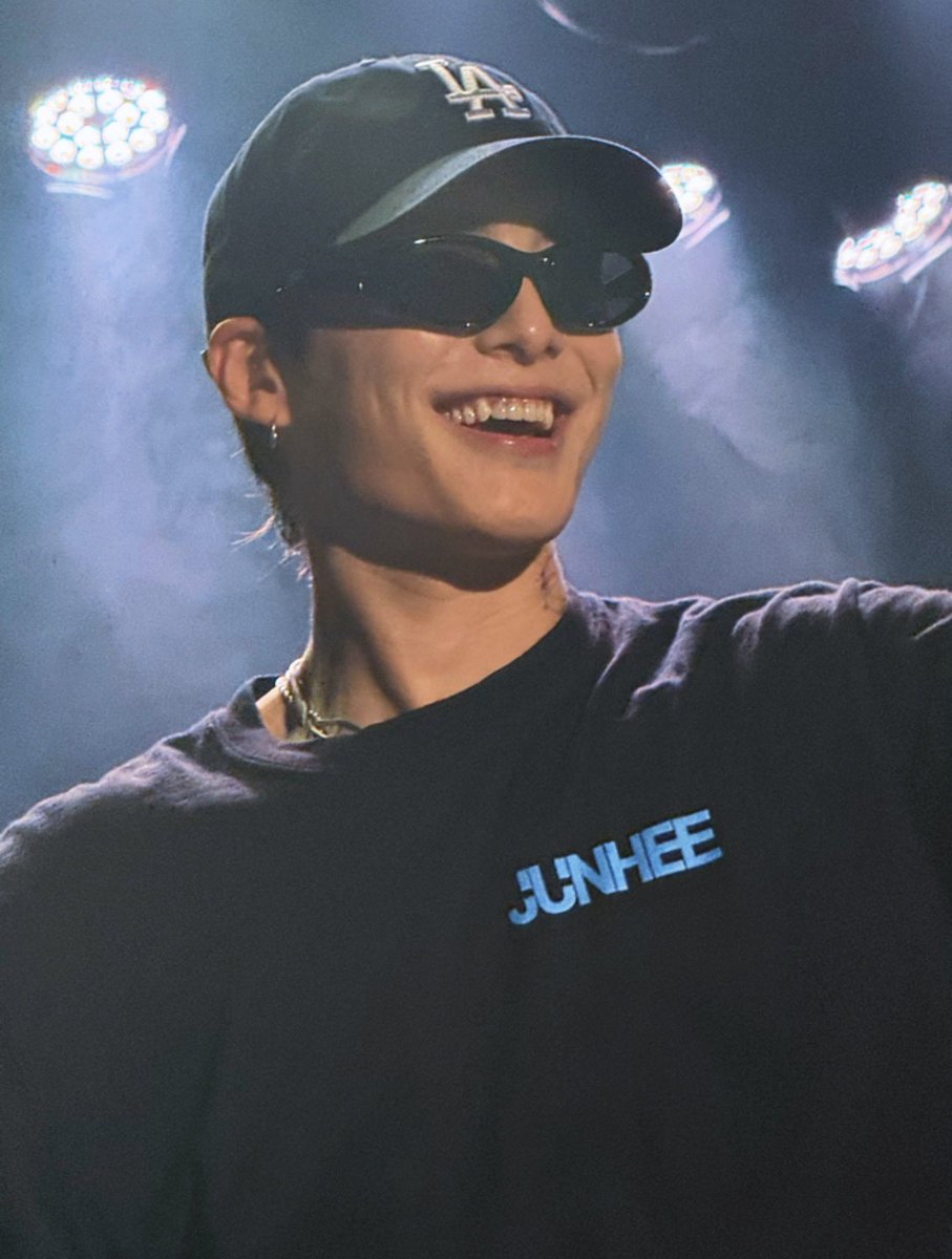 fenxtaji's tweet photo. Thank you Junhee ❤️
#JUNHEE
#JUNHEETourinUS #IntotheOcean #JUNHEEinLA https://t.co/2fOhb1n4HY