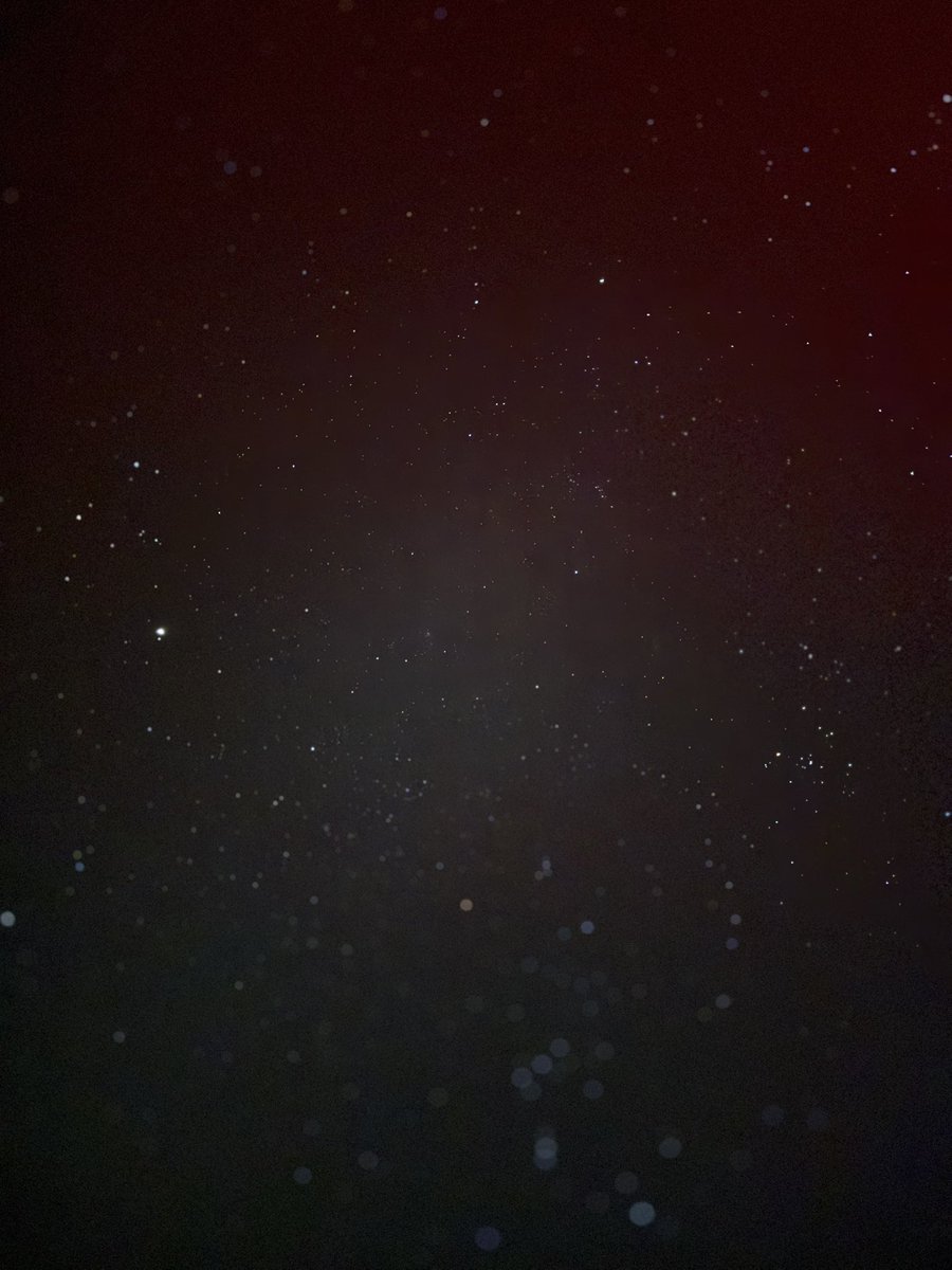 levmasterlev's tweet photo. #northernlights over Germany! https://t.co/Z2h9yk1gIV