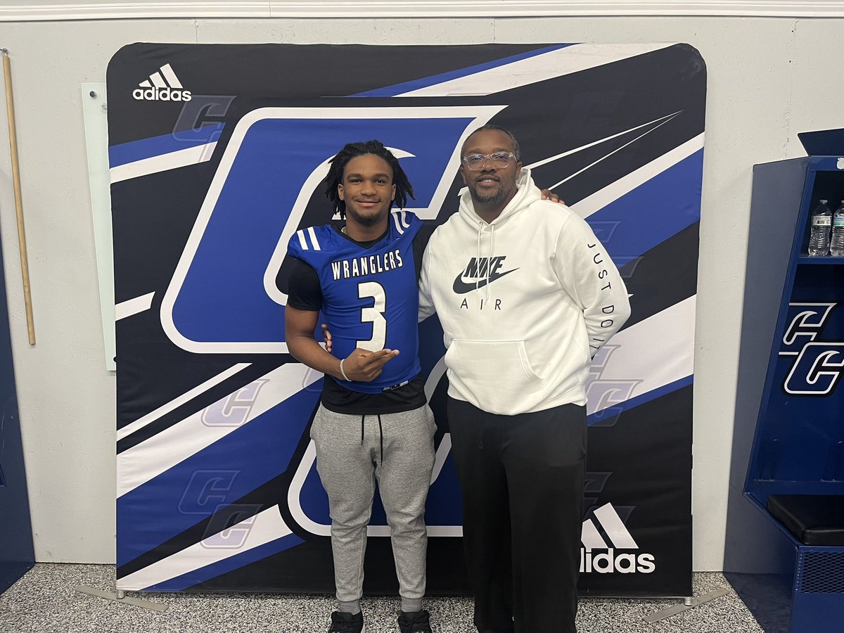 MikeHolmesIII's tweet image. #AGTG after an official visit and great conversations with @coachjeffers79 @CiscoCollegeFB @CoachRiz I have been blessed with my first offer from Cisco College @recruitelkinsfb @Coach_CT3 @ElkinsFootball
