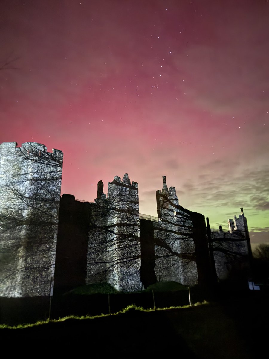 thought we’d take a quick trip to the castle to see the northern lights