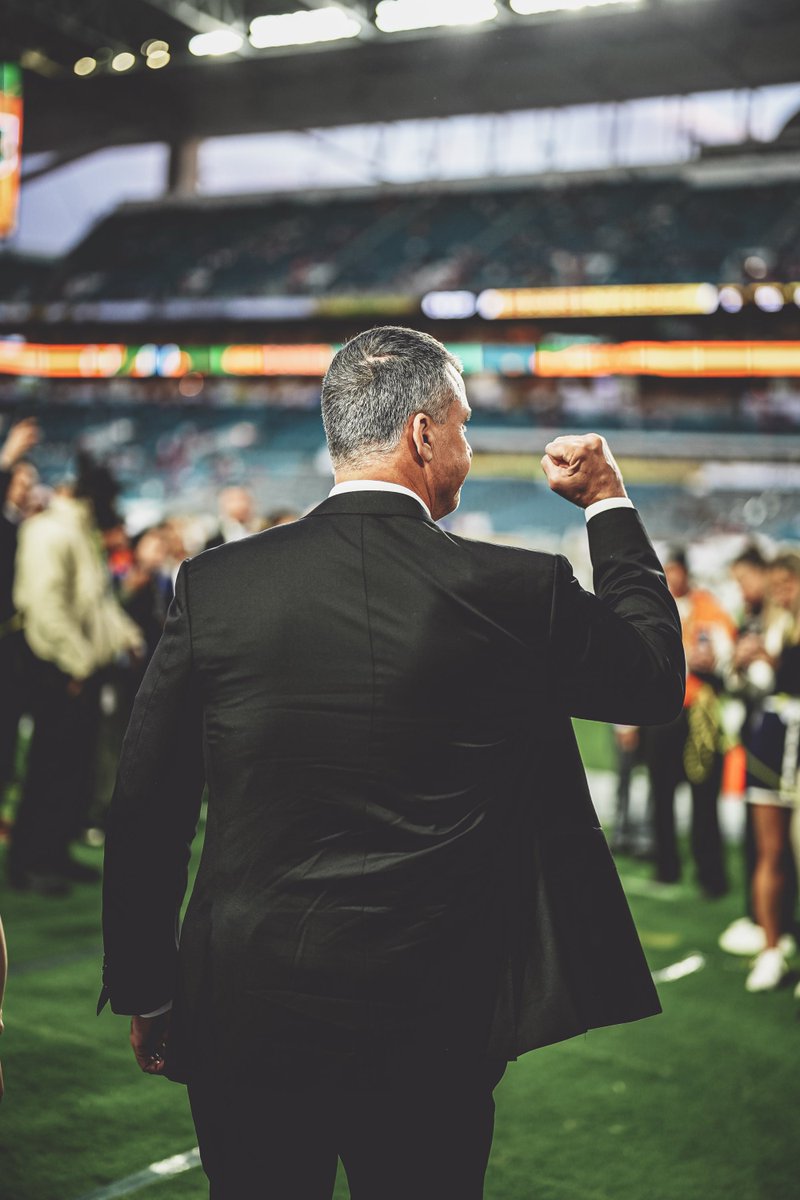 CanesFootball's tweet photo. The Hurricanes have arrived. 

#GoCanes | #NationalChampionship https://t.co/7EuQ1SPi3Y