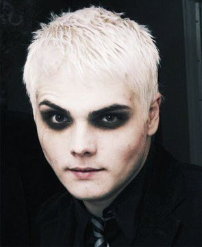 dailywhitegee's tweet image. day 18