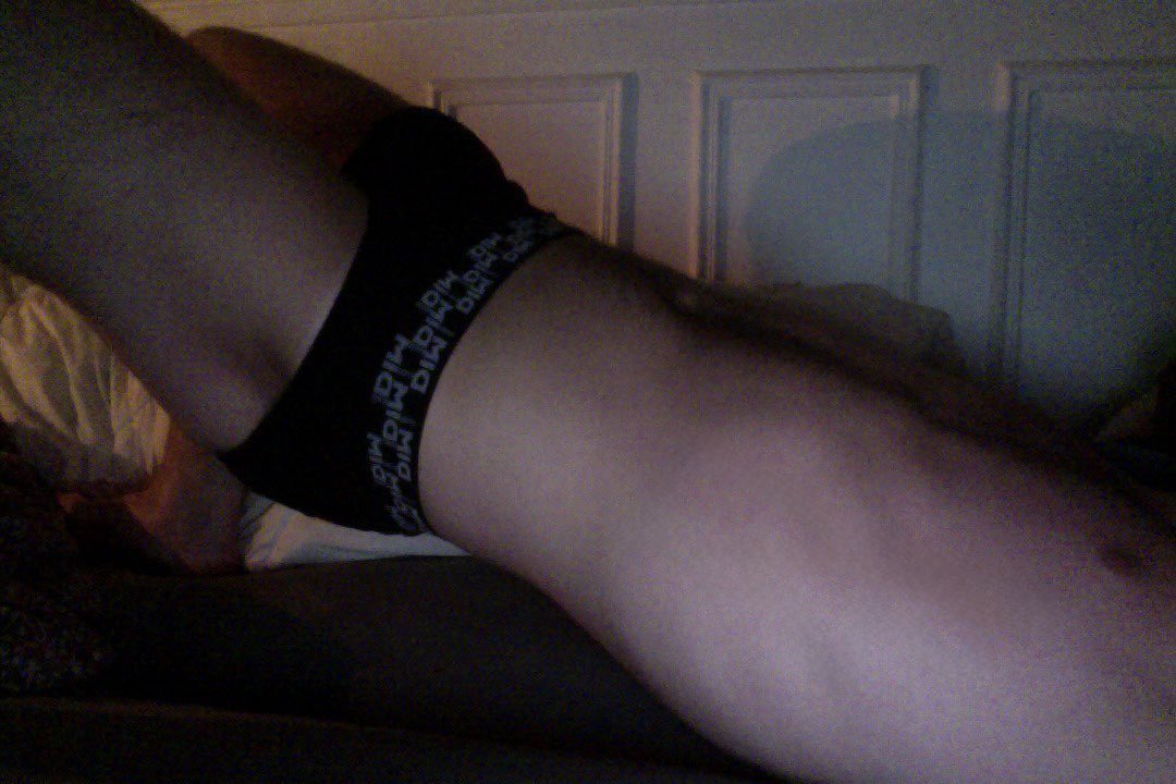 devin ★ tweet media