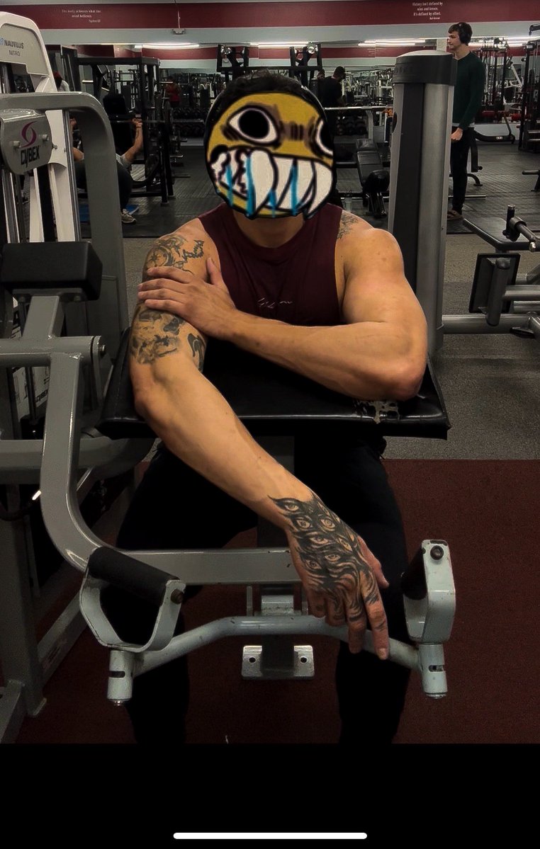 _AudioPhobia's tweet image. Please help, I’m just a tiny little goth boy at the gym. Will you show me how to mog people? 🥺