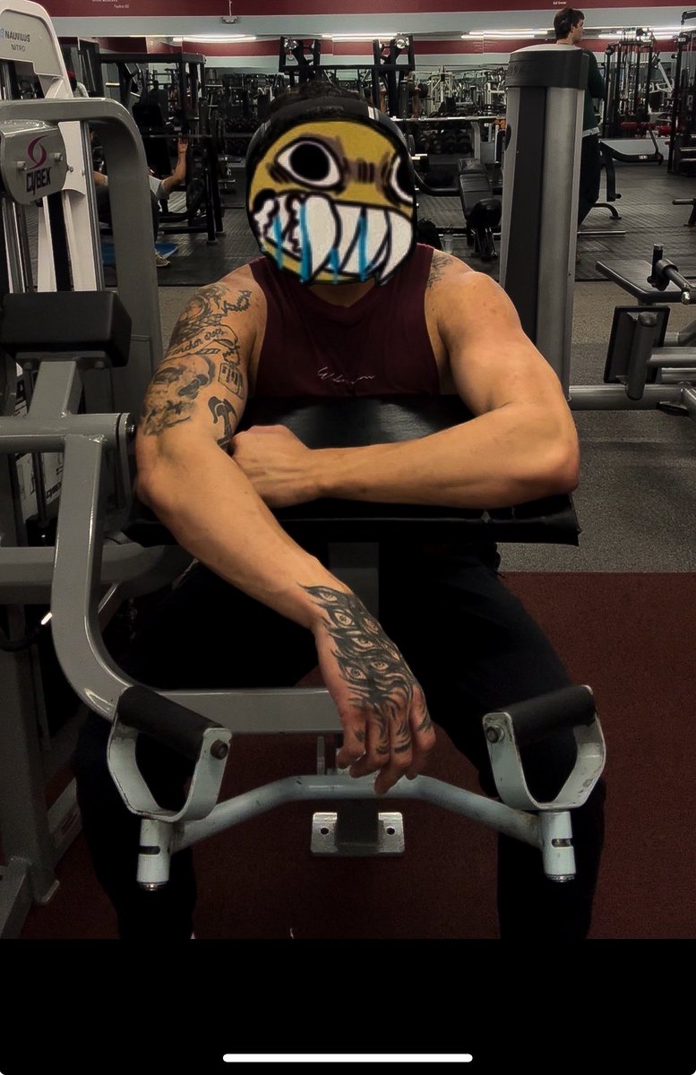 _AudioPhobia's tweet image. Please help, I’m just a tiny little goth boy at the gym. Will you show me how to mog people? 🥺