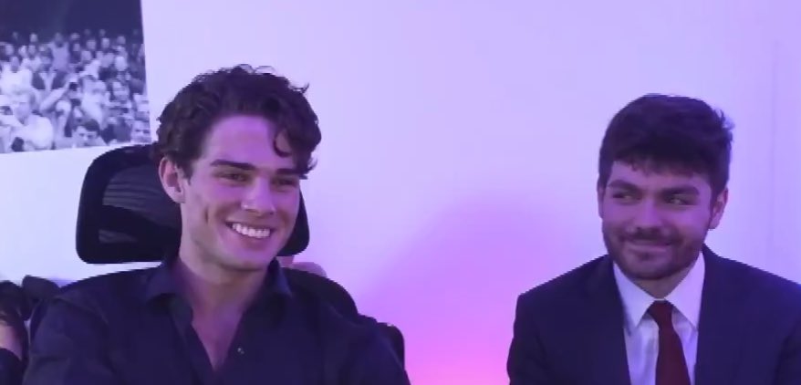 itsmorganariel's tweet image. Get yourself a man who looks at you the way Nick Fuentes looks at Clavicular