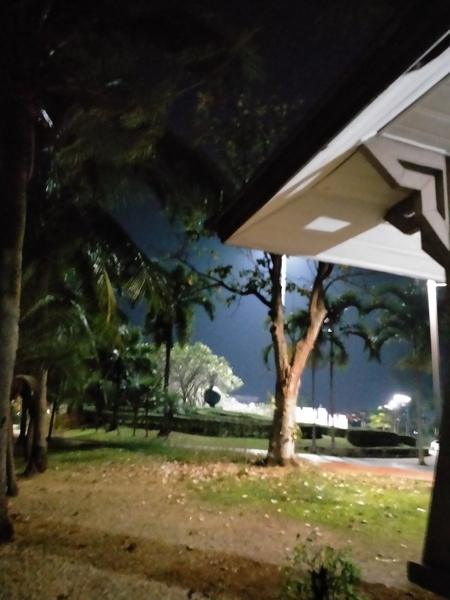 pink (ไม่ส่งรูปไม่ตอบอะไรทั้งสิ้น) tweet media