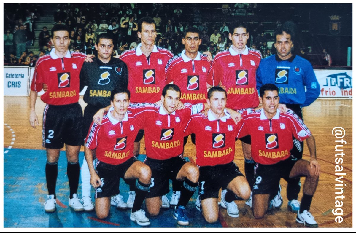 FutsalVintage2's tweet image. 📸 CLM Talavera 
🗓️ Temporada 1999/2000
🏆 División de Honor. LNFS 
Última temporada antes de su desaparición. 
Un equipo de época que luchó hasta el final.