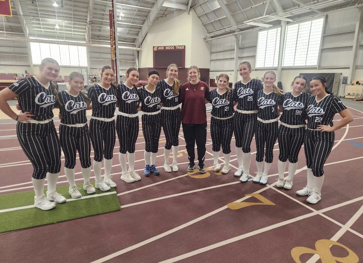 Had so much fun this weekend at the <a href="/CMUSoftball/">CMU Softball</a> team camp! We went 3-0 for the day and got better together! Had 1 💣 and got good defensive reps. Thank you <a href="/McCallSalmon/">McCall Salmon</a> <a href="/saradriesenga10/">Sara Driesenga</a> and all the CMU players for a great day! <a href="/mi_sabercats/">misabercats</a> <a href="/GoSabercats/">MI Sabercats 15u Pastor</a>
