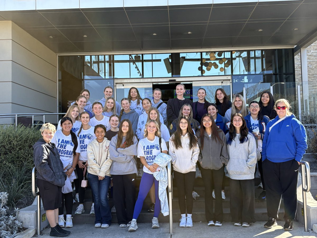 LeanderSoftball tweet media