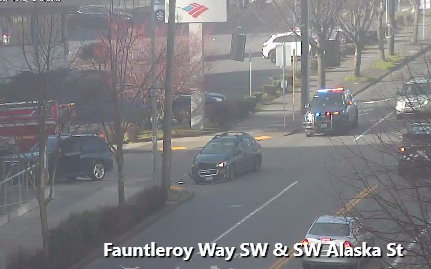 事故！40路车道中断