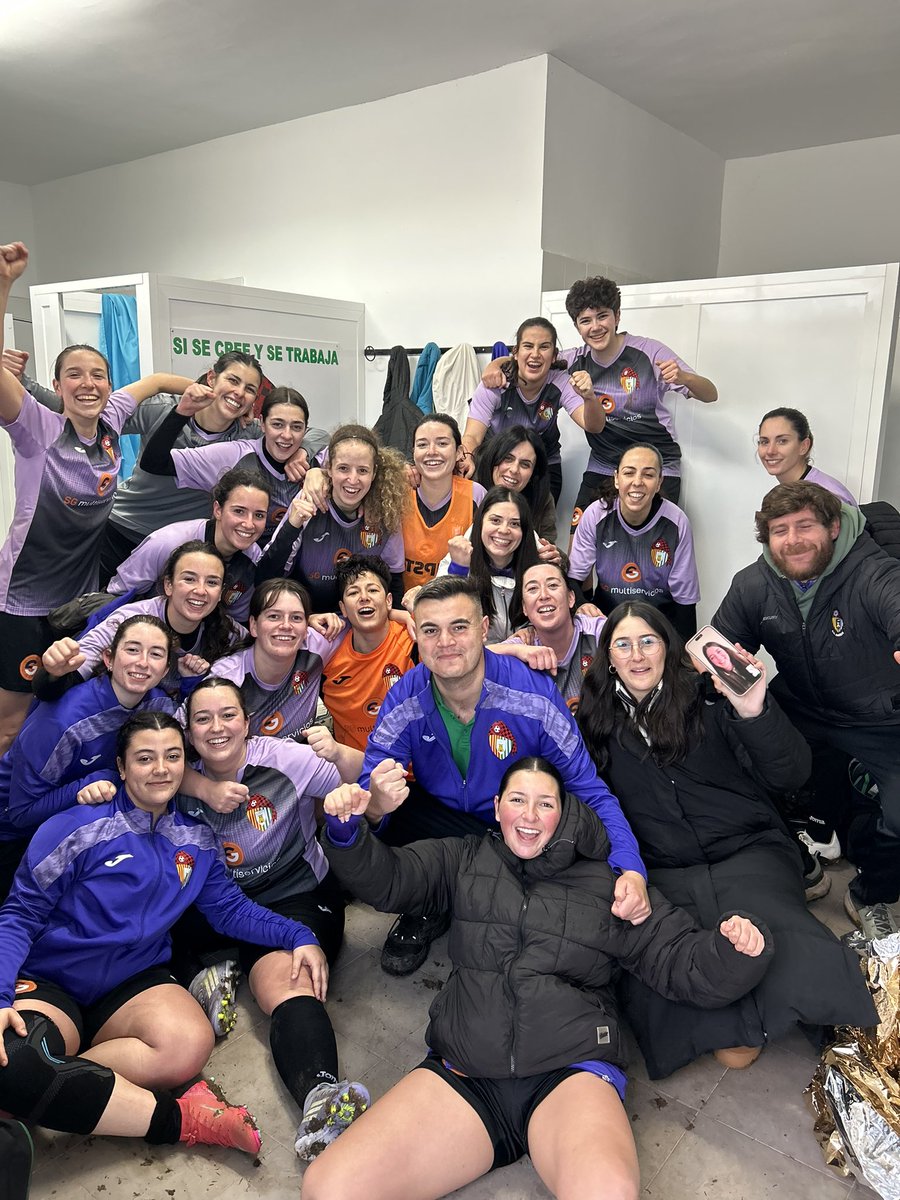 🚨💜 Aniñón Femenino 4-1 Next Level Teruel, primera victoria histórica de nuestras chicas 

⚽️ Elena x2, Noelia y Mariolen.

¡Mil gracias afición por acompañarnos! ¡Seguimos! 💜🤍💜